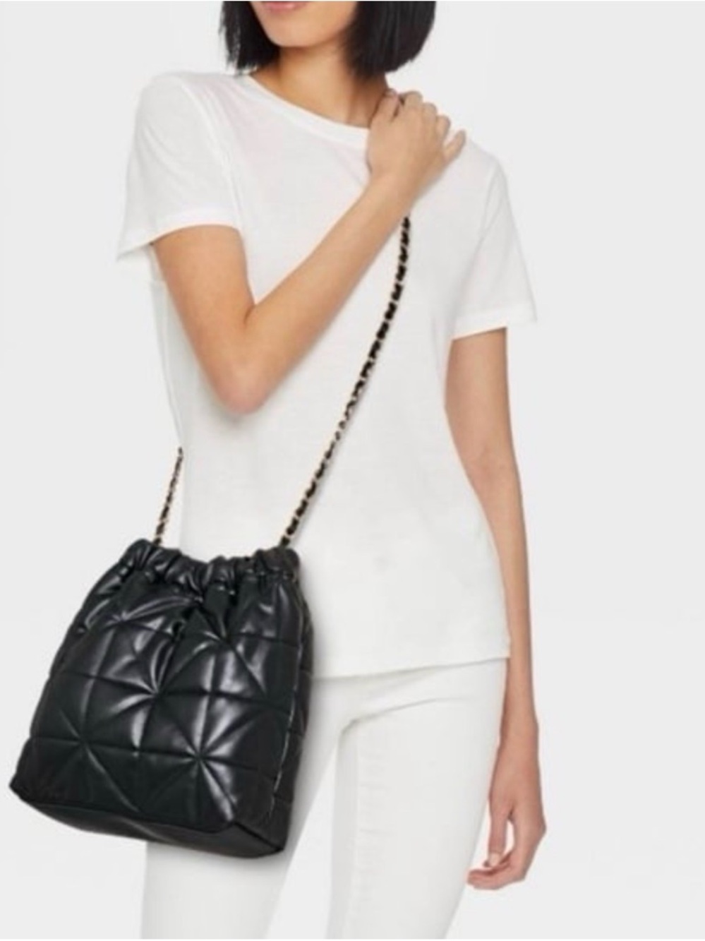 A‎ New Day Black Quilted Puffer Bucket Bag Gold Chain Strap NWT